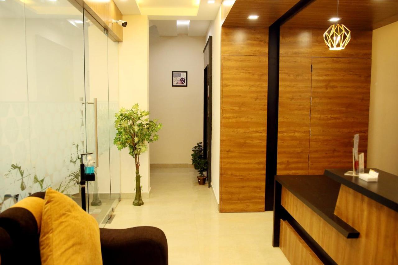 Apollo Court Otel Chennai Dış mekan fotoğraf