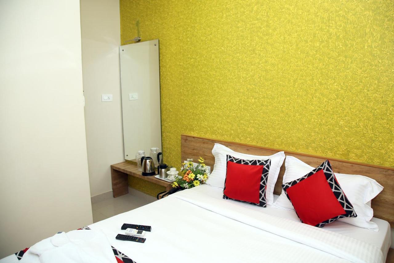 Apollo Court Otel Chennai Dış mekan fotoğraf